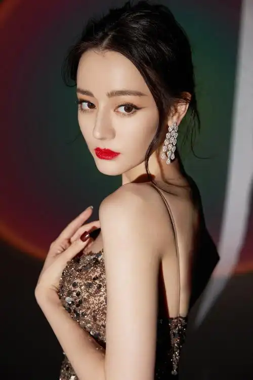 迪丽热巴2020腾讯视频星光大赏