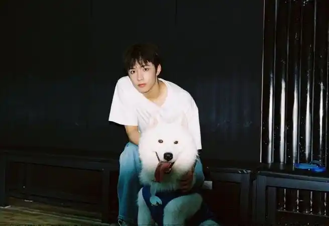 刘耀文土豆同色系造型##刘耀文和狗狗亲子装