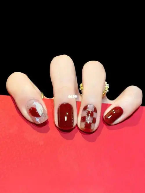 美甲   #美甲分享   #棋盘格美甲   #秋冬美甲   #红色美甲