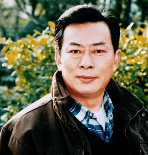 演员王诗槐:照顾重病儿子12年,再婚娶王筠为妻,如今苦尽甘来_表演