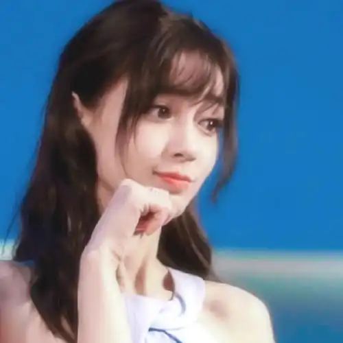 杨颖(angelababy)/爱豆头像/拿图扣1/自截滤/感谢收藏