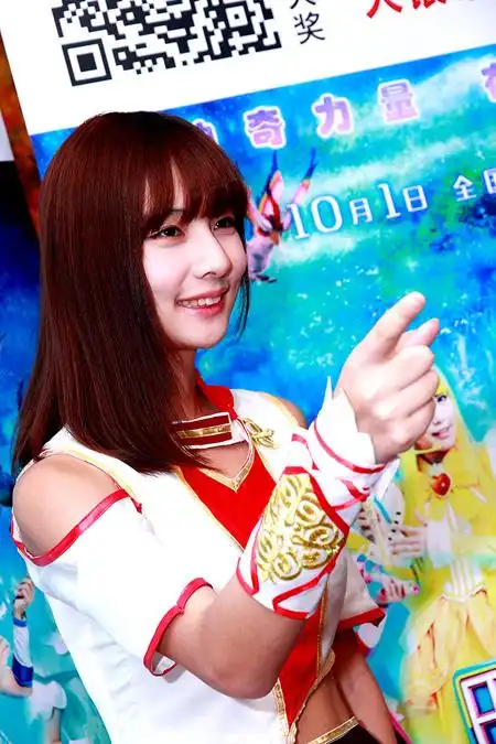 巴啦啦小魔仙3沪上首映snh48小魔仙全阵容同庆