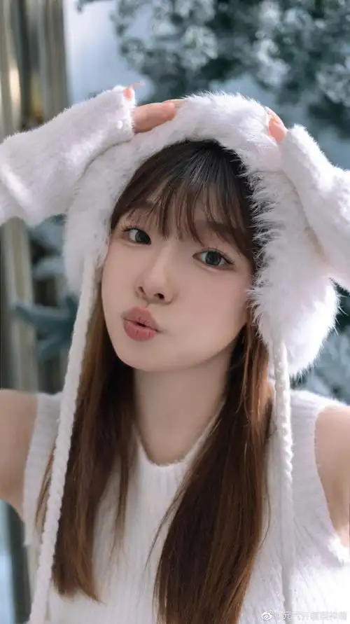 风格90白色系列毛茸茸纯欲感拿捏09今年圣诞节就做一个圣诞内卷