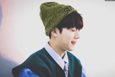 wannaone 赖冠霖 动图 爱豆头像 少年 可爱