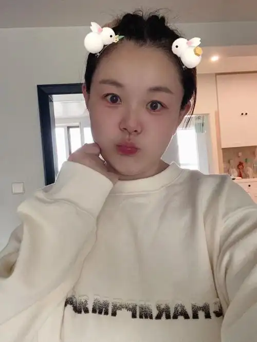 33岁宝妈无美颜与有美颜