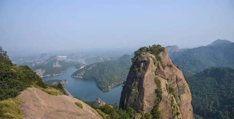 江西被埋没在名山之中的山峰,是罕见的乌龟部落,门票很是便宜_龟峰_山