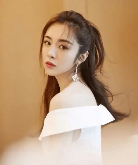 王晓晨经纪人丨庆余年2