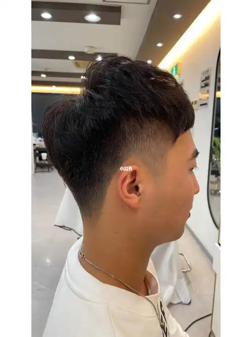 东京烫发男生短发纹理烫