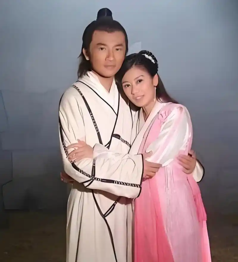 贾静雯回应缺席苏有朋演唱会# 乖乖虎苏有朋开演唱会,高圆圆,陈缀函