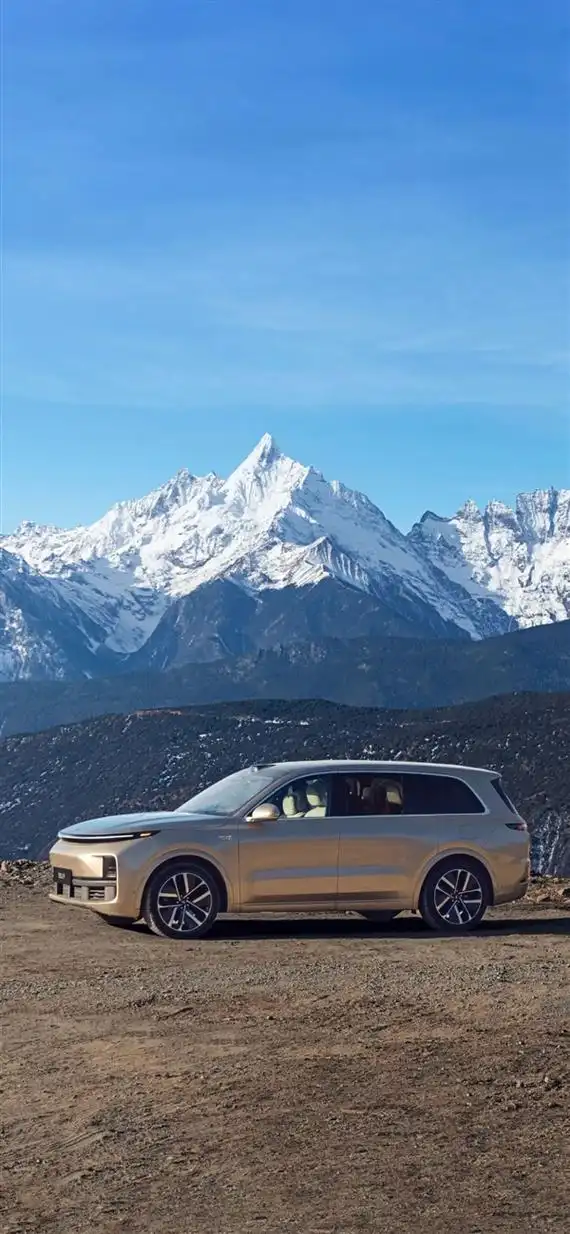 高清无水印理想汽车官方发布手机壁纸