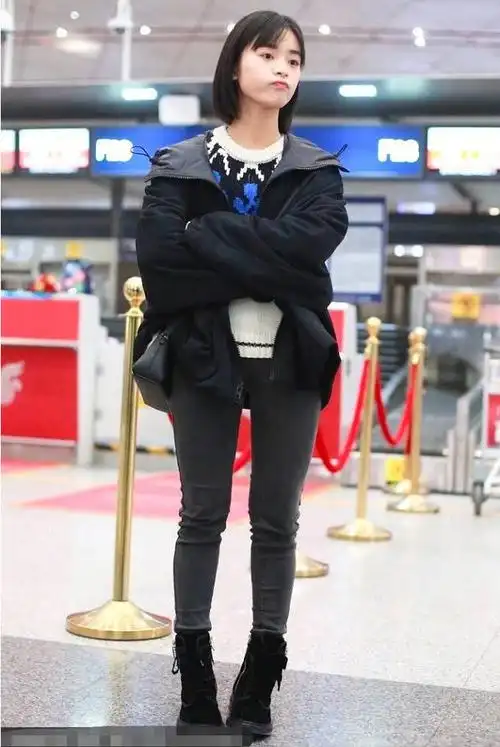 沈月美起来真高调,牛仔裤配印花衫个性又少女,妥妥一枚小仙女