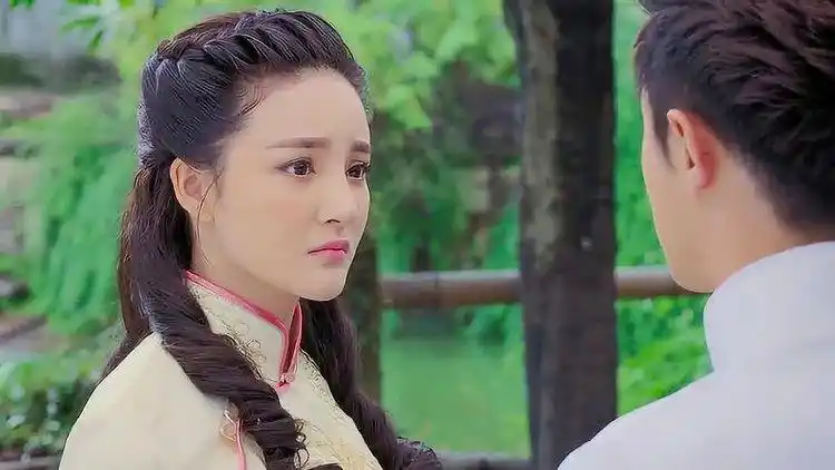 忍冬艳蔷薇:蔷薇正定关系刚缓和,正定做了一件事,蔷薇愤然离去