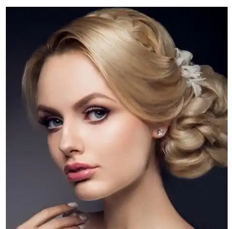 这样的英伦风格盘发更能衬托出你的贵族气质