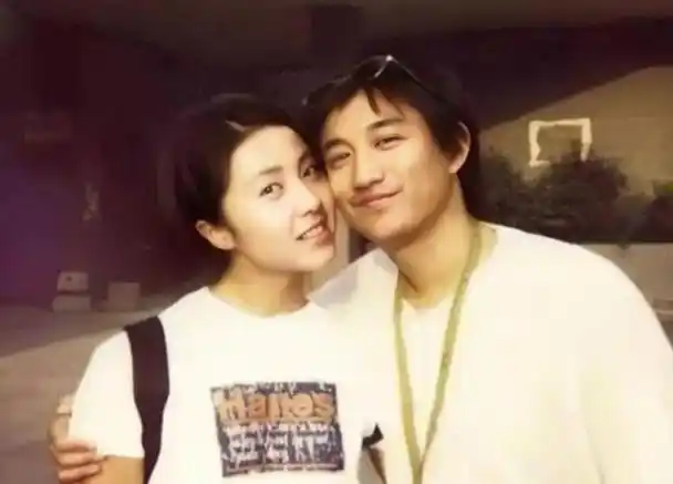 回顾黄磊:娶学生孙莉婚后生三子,女儿成他的骄傲,儿子让他苦恼