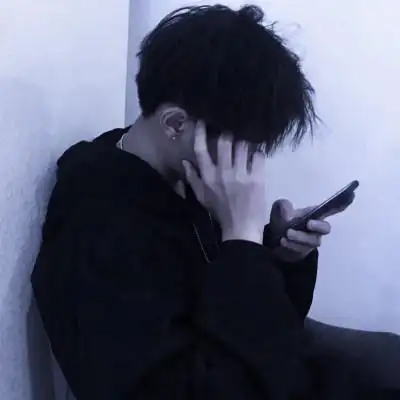 颓废伤感的黑白男生让人心疼到哭的男生头像