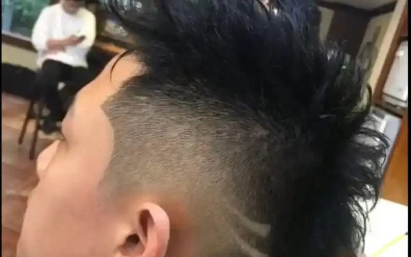 【男生发型】爆炸渐变网红两道杠发型