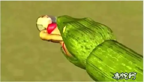 蟒蛇吃掉三个美女图片大全