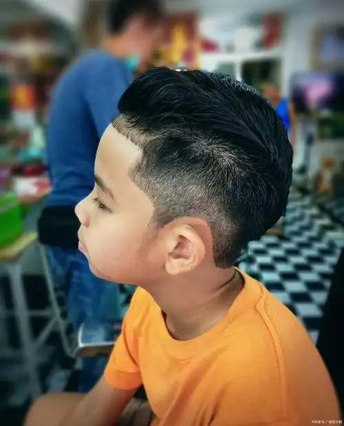 6~8岁小帅哥发型短发推荐