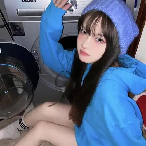 2021最新美女闺蜜头像两张一组