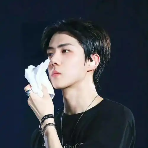 吴世勋头像丨每次看见他都能眼前一亮!