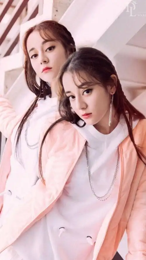 迪丽热巴和她的姐妹迪丽冷巴15032816迷人的姐妹花儿,如此让