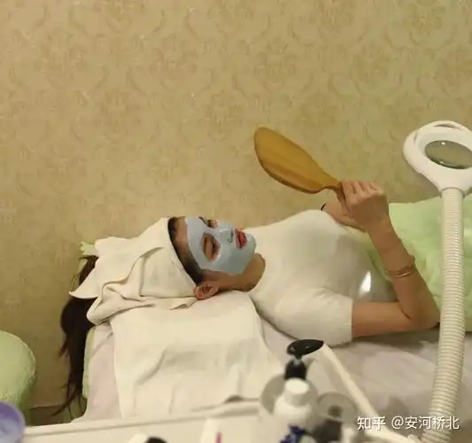 美容院的人平时都用什么护肤品怎么能用最少的钱保养皮肤