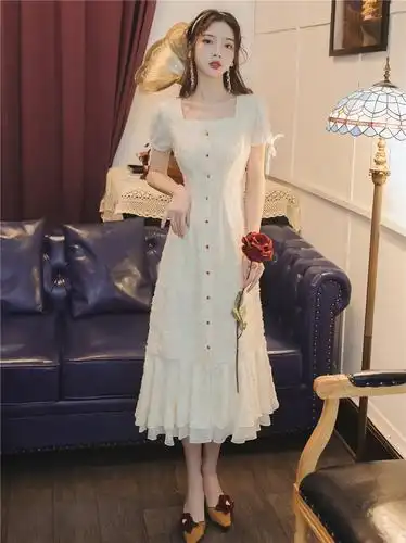 2020夏季新款很仙的复古法式少女立体羽毛连衣裙海边度假沙滩长裙