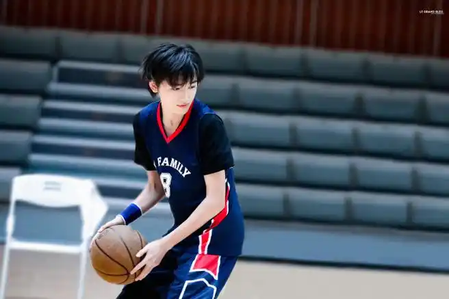 宋亚轩 隐韧的幼兽