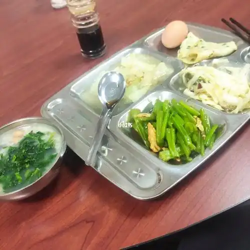 食堂吃饭记整天吃菜为啥还胖