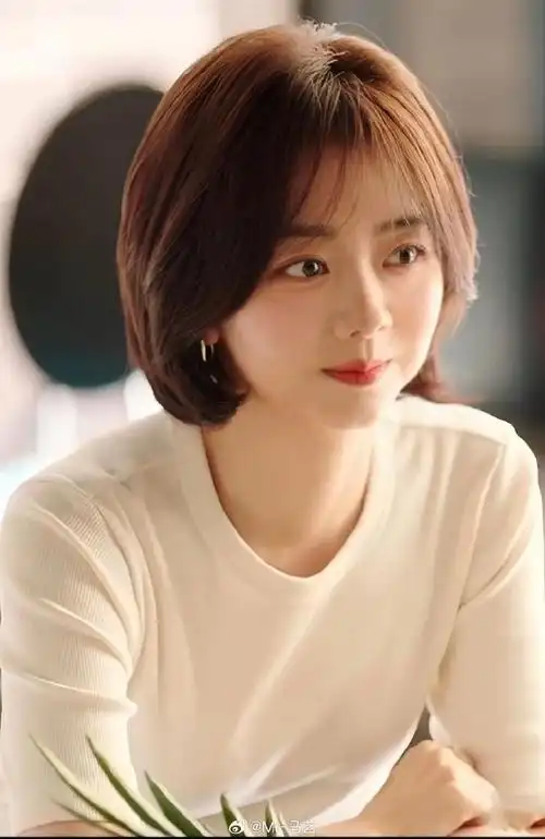 谭松韵 松韵主演的《你比星光美丽》哎呀好刺激啊.先是相爱.