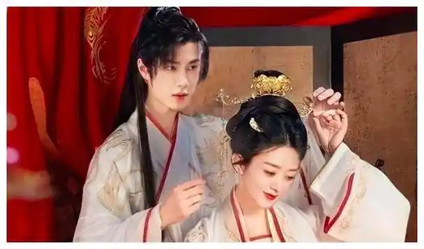 狗仔揭秘赵丽颖绯闻男友曝光曾是司机离婚后洁身自爱