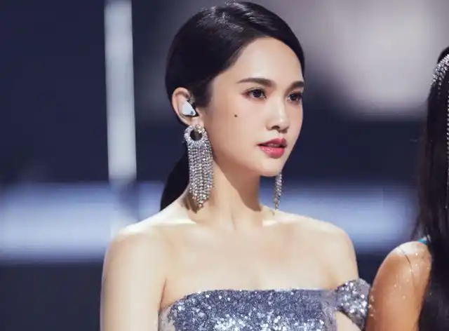 乘风破浪的姐姐第二季杨丞琳成团成功却不让李荣浩为自己打call