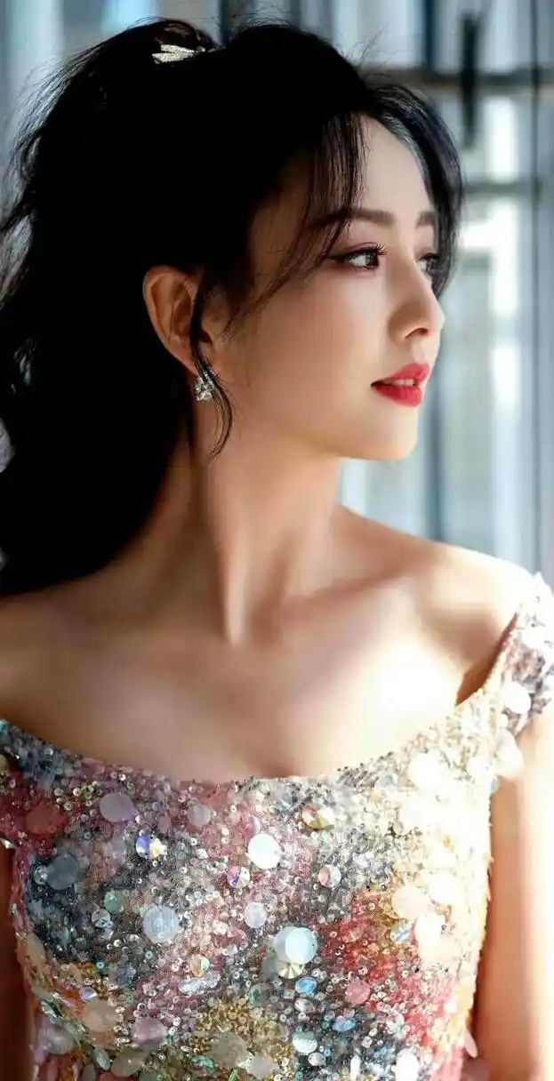 佟丽娅女神的壁纸图片,是粉丝们的福利.