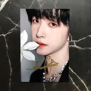 刘宇into1队长签名照亲笔保真周边创造营2021活动杂志照粉丝礼物