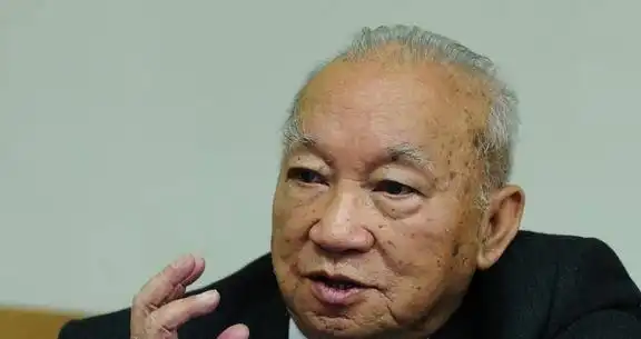 叛徒林烨为美国制造洲际导弹将炮口对准中国晚年渴望回国