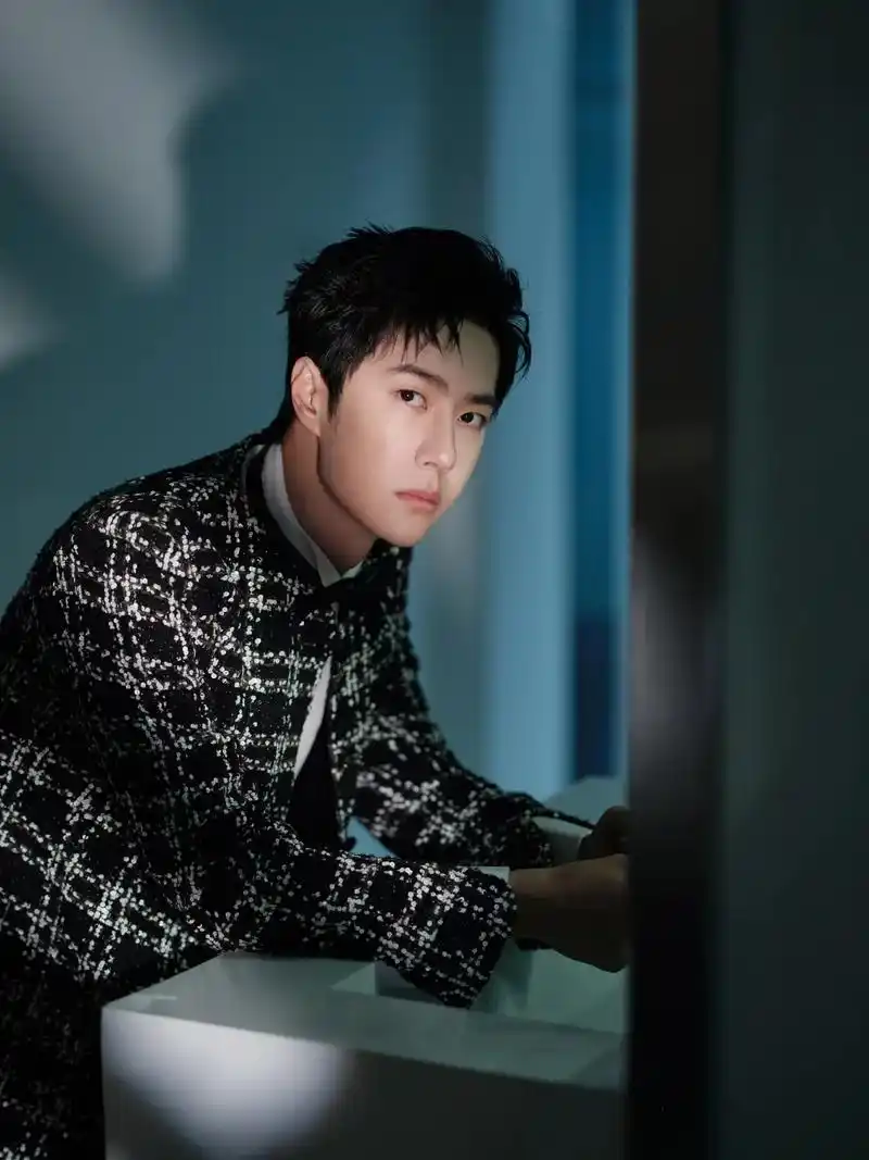 王一博 #只有照片能记录这份珍贵  愿你付出甘之如饴,所得 - 抖音