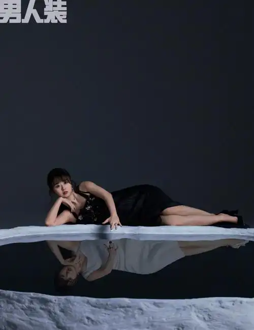 棋手战鹰登男人装封面##男人装3月刊##每个女人都是女孩