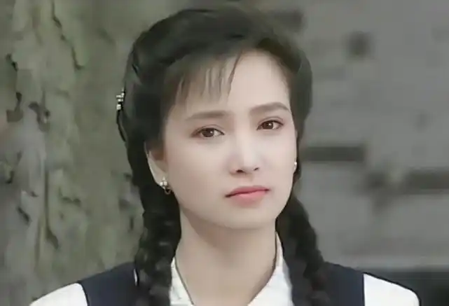 古典美人何晴的养成史她的人生可以用开挂来形容