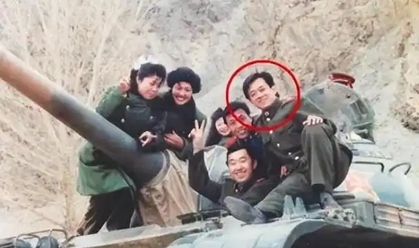 弦子对朱军的监视让他的人生变得一片混乱,而他也很少有什么指望.