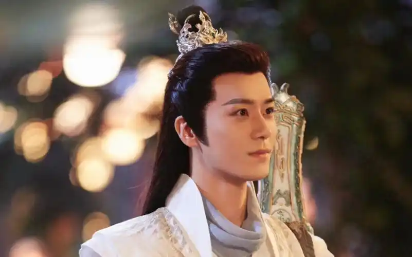 慕容紫英新剧照 茅子俊古装仙侠剧