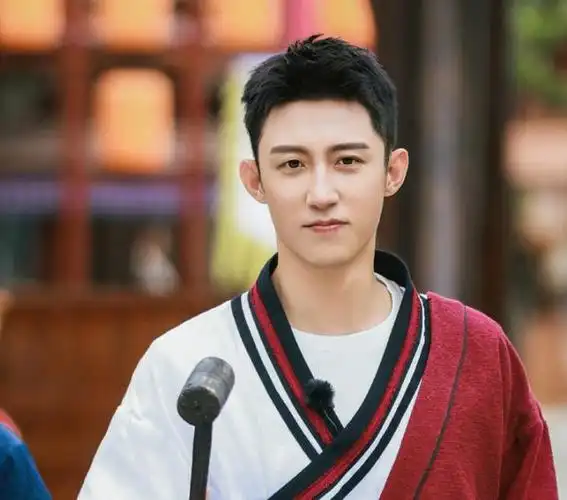 黄景瑜离婚证遭曝光!知情人曝家暴前妻致其流产,女方以后难生育