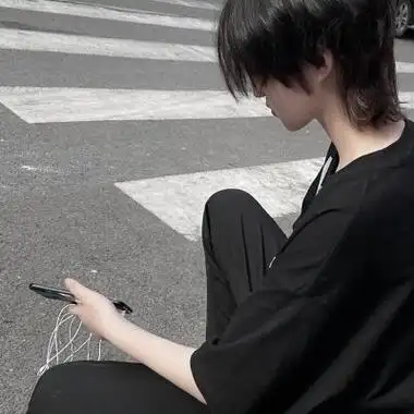 潇洒霸气的男人背影图