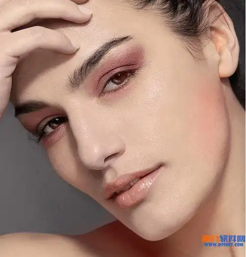 为你打造温和肤色photoshop脸部修复技巧