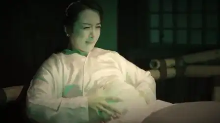 司藤:白英挺着大肚子,用尽力气生下孩子,最后惨死!