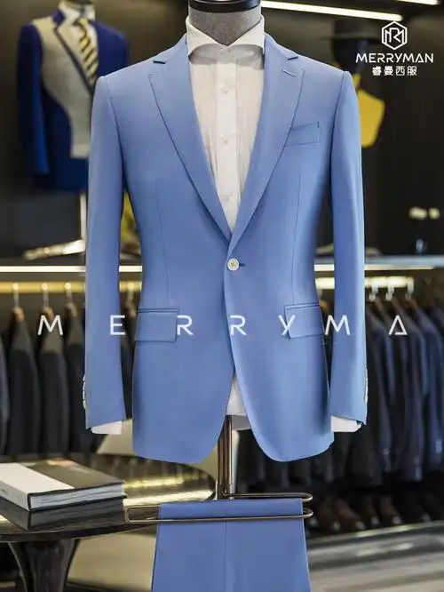 淡蓝色无疑是夏季最合适的颜色休闲的颜色柔和了成衣轮廓 97淡蓝色