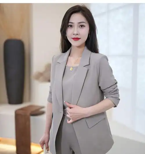 休闲时尚套装女装洋气西装2024春装新款气质减龄职业装西服三件