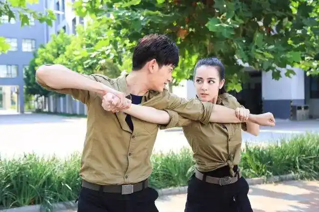 "激萌小师妹"混搭"六界第一美男"生成的《麻辣变形计》好看?