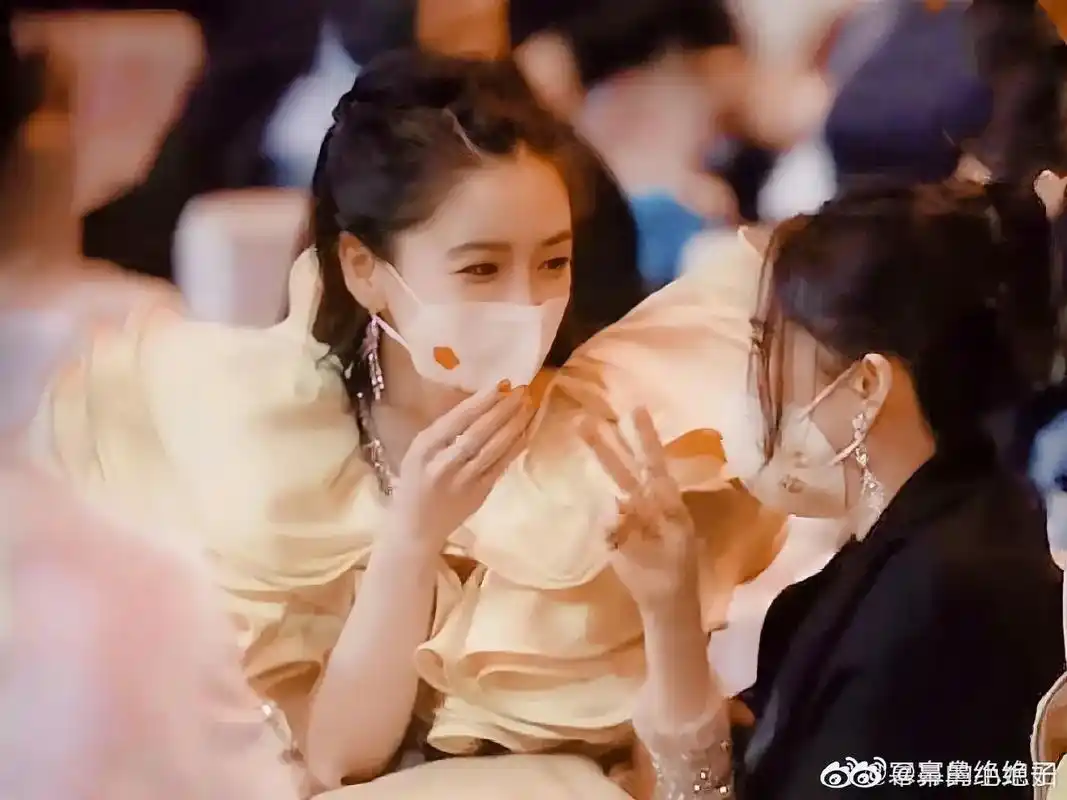 簪诺曦 #angelababy #杨幂"双杨是北京大妞杨幂 - 抖音