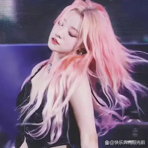 超有氛围感的宋雨琦头像