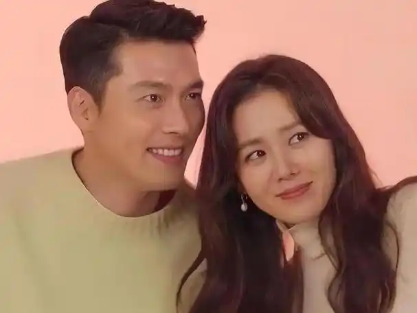 孙艺珍玄彬带儿子现身咖啡厅,路人曝光甜豆长相,大眼睛像个女孩